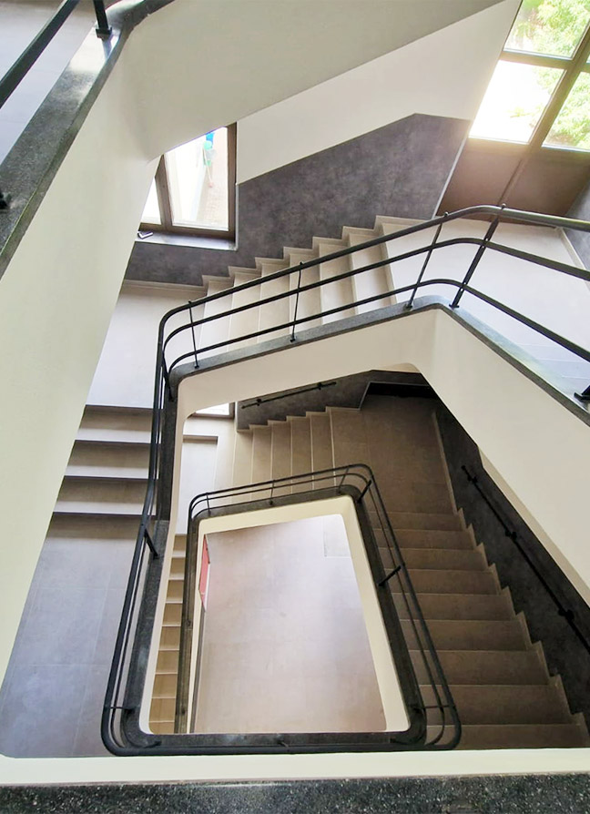 IRC Rénovation -  Sacré-Cœur — Cage d’escalier